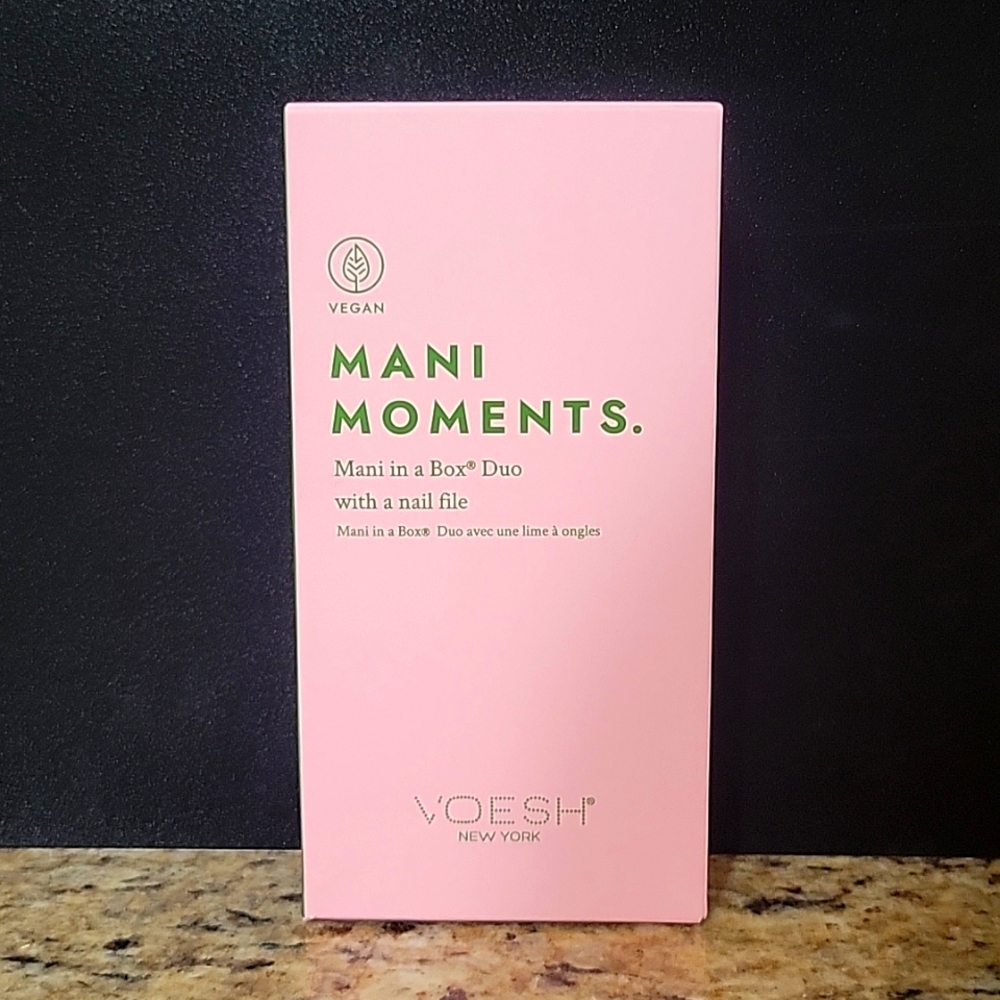 NEW Voesh Mani Moments